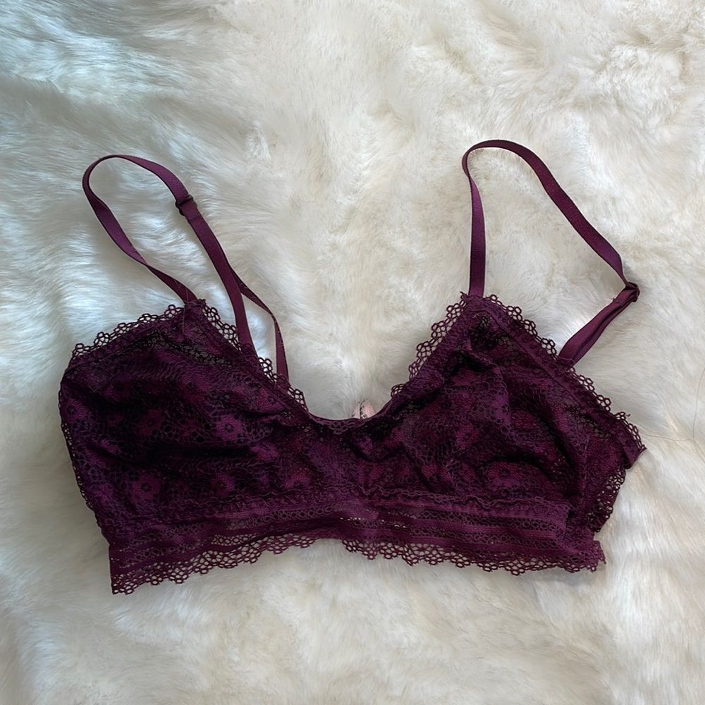 Victoria’s Secret Bralette Small Purple Lace size small